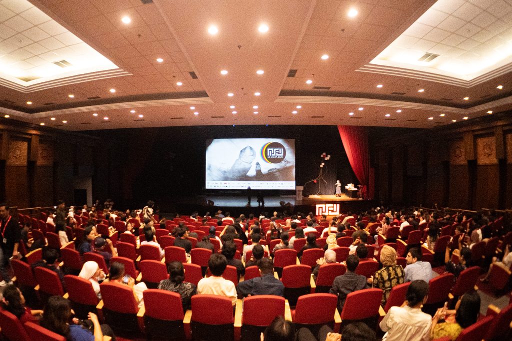 Menonton Dunia dari Bali: Mengapa Minikino Film Week 12 Penting